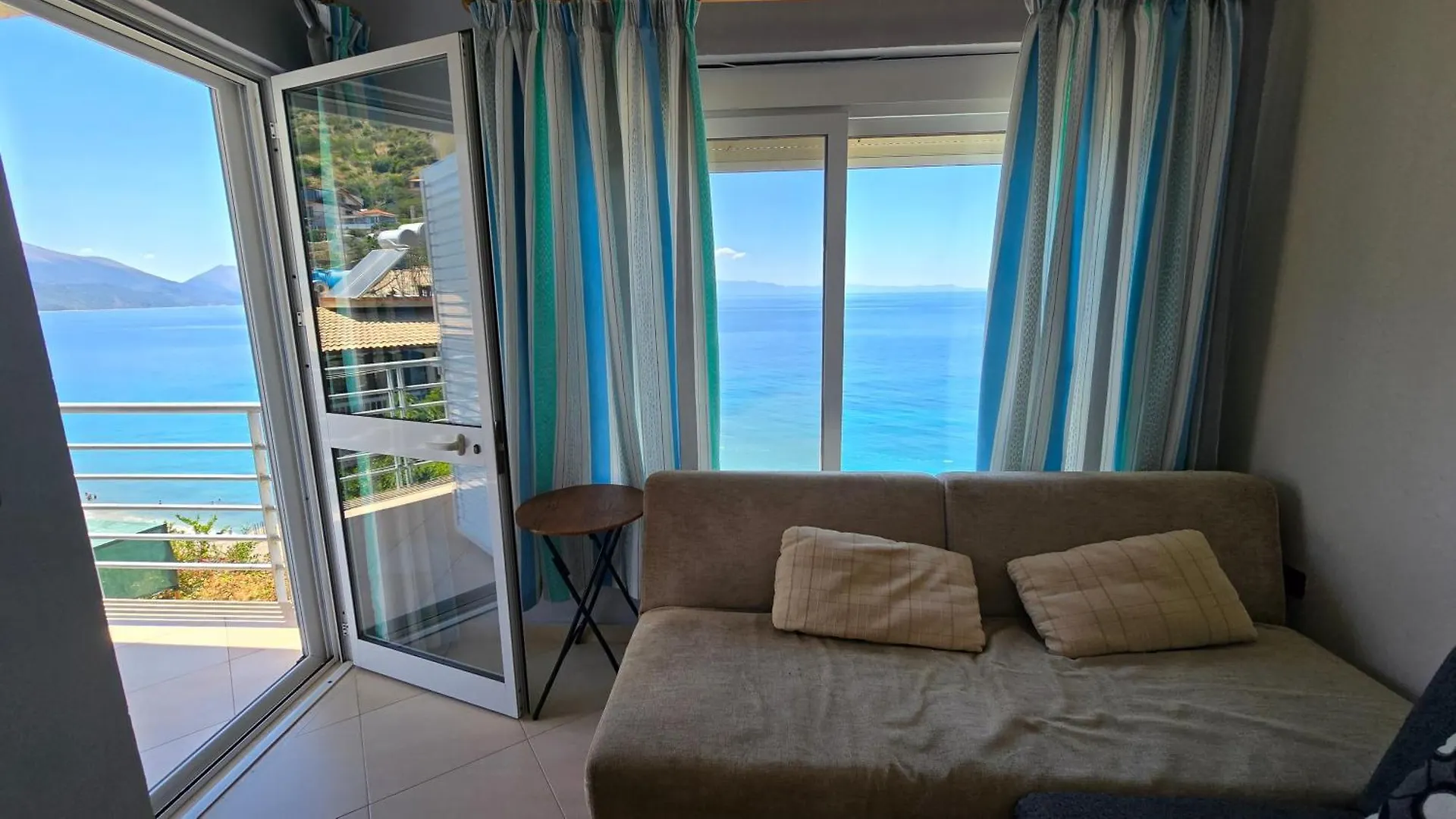 Sunset Apartments Qeparo