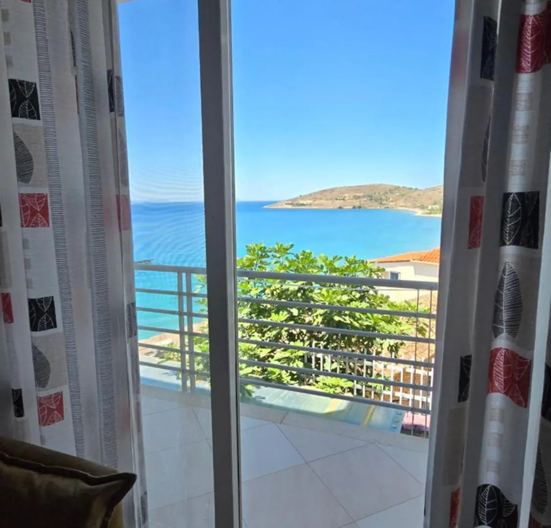 Sunset Apartments Qeparo